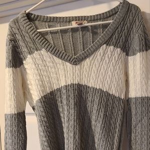 Large Arizona Jeans Sweater